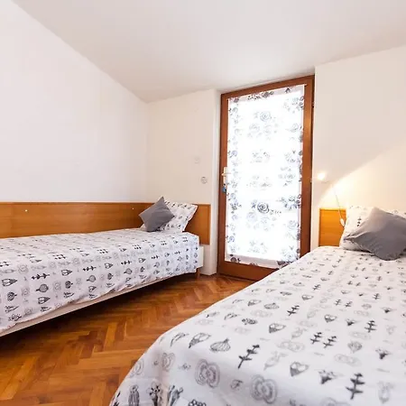 & Diana Apartment