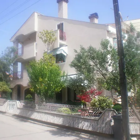 & Diana Apartment