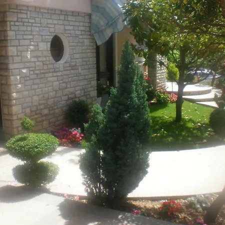 Apartment & Diana *